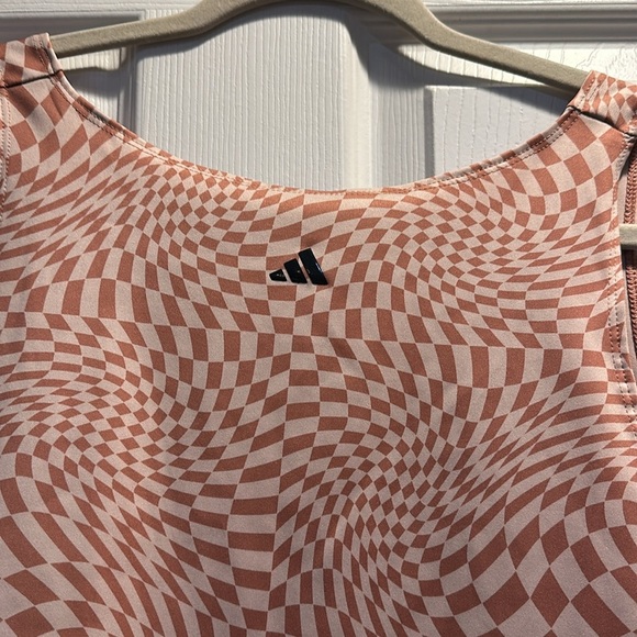 Adidas Print Clash Brown Checkered Yoga Top L Cross Low Back - Picture 4 of 8